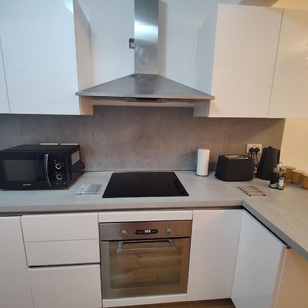 Central Modern Sliema 2 Bedroom Apartment 외부 사진