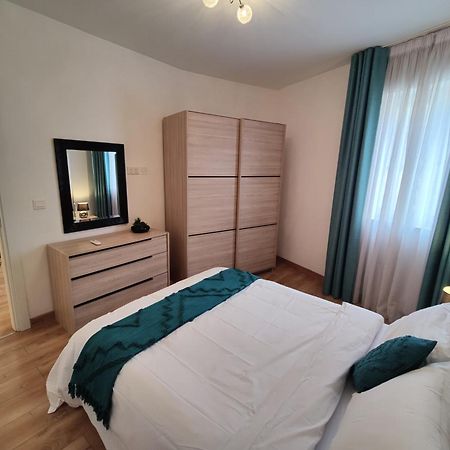Central Modern Sliema 2 Bedroom Apartment 외부 사진