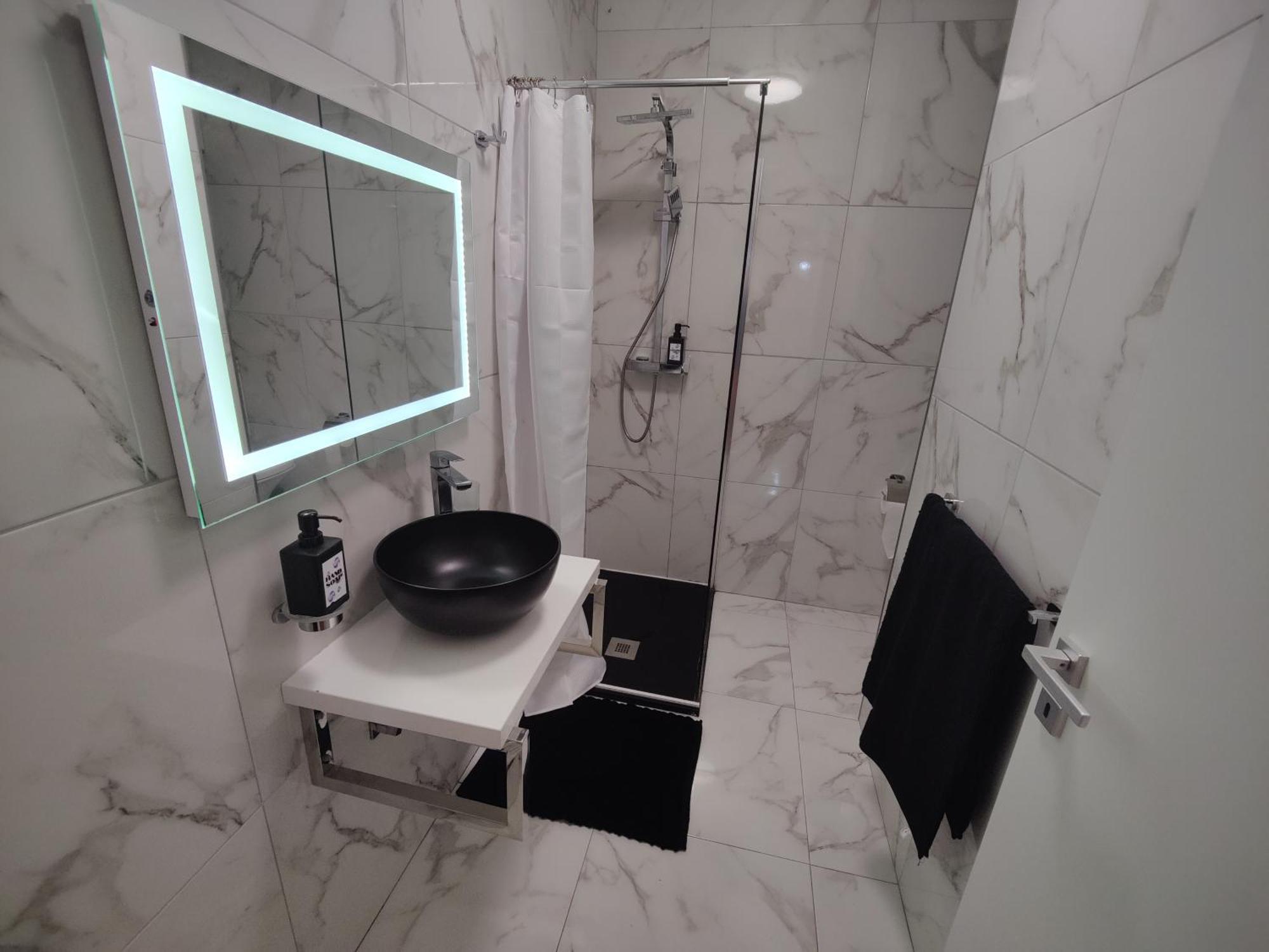 Central Modern Sliema 2 Bedroom Apartment 외부 사진