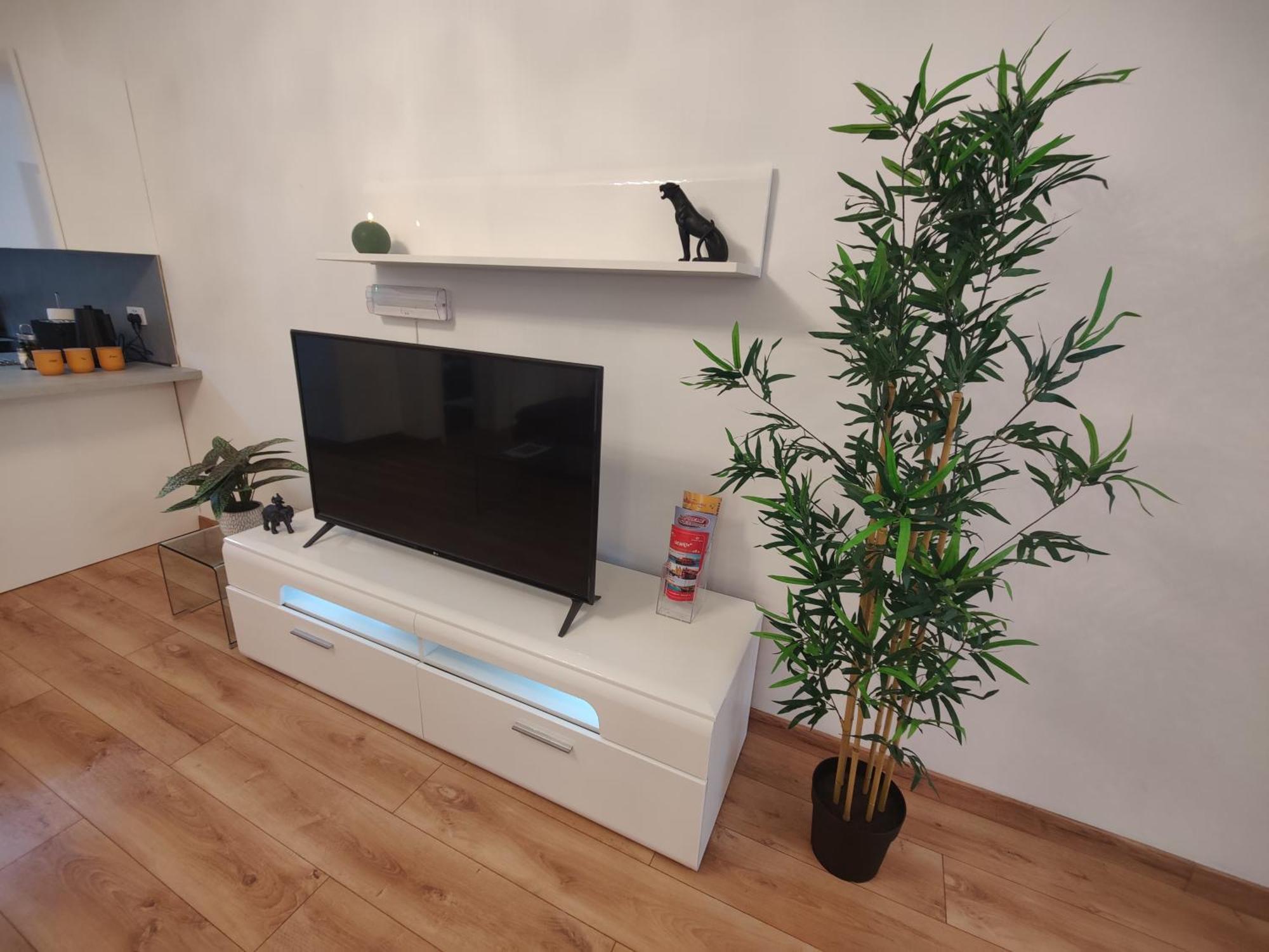 Central Modern Sliema 2 Bedroom Apartment 외부 사진