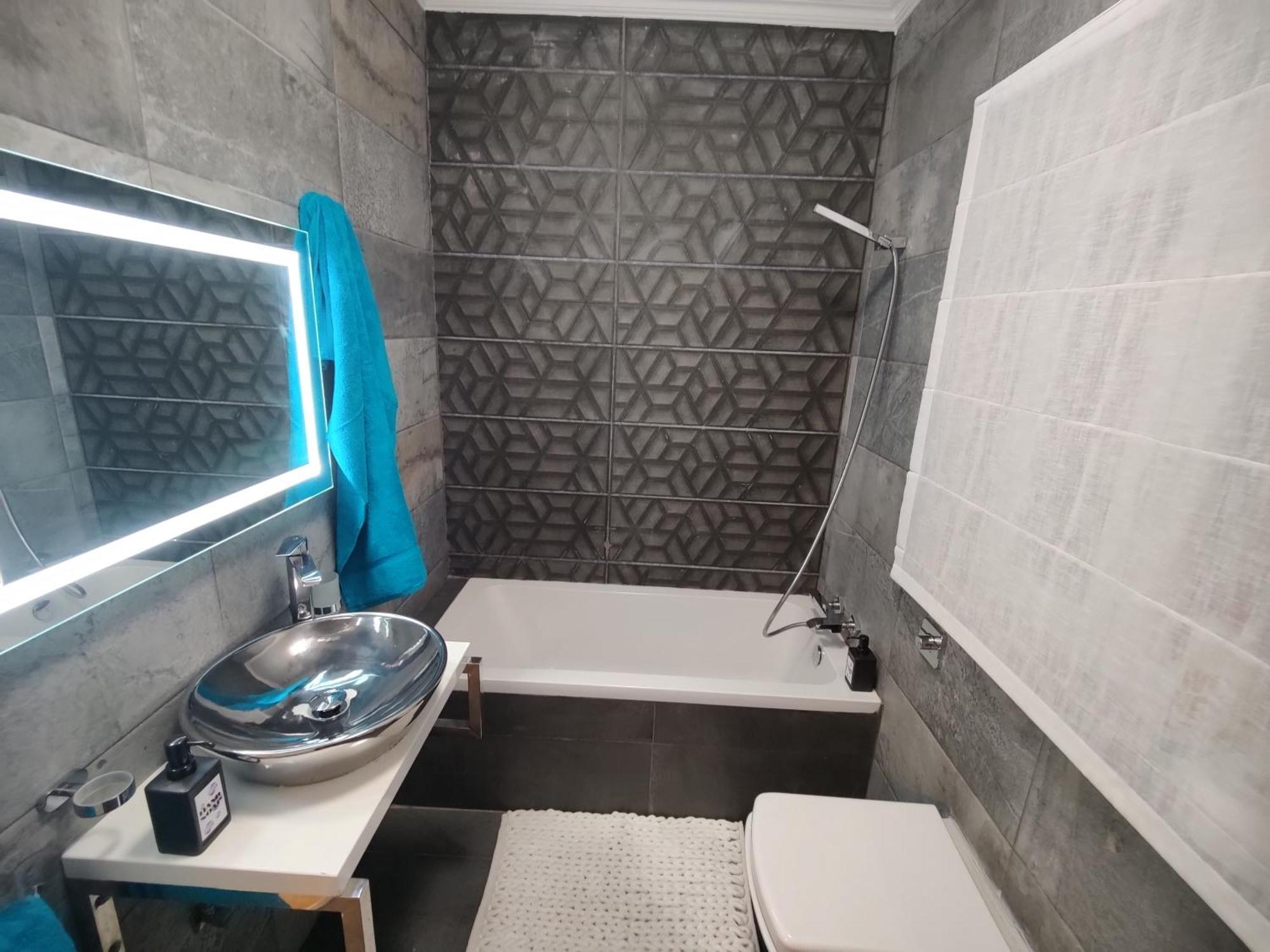Central Modern Sliema 2 Bedroom Apartment 외부 사진